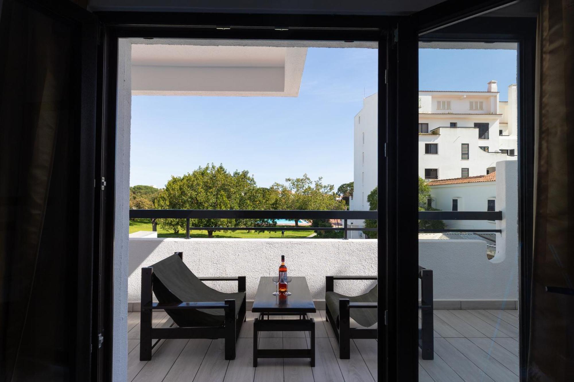 Magna Oura Hotel Albufeira Exterior photo