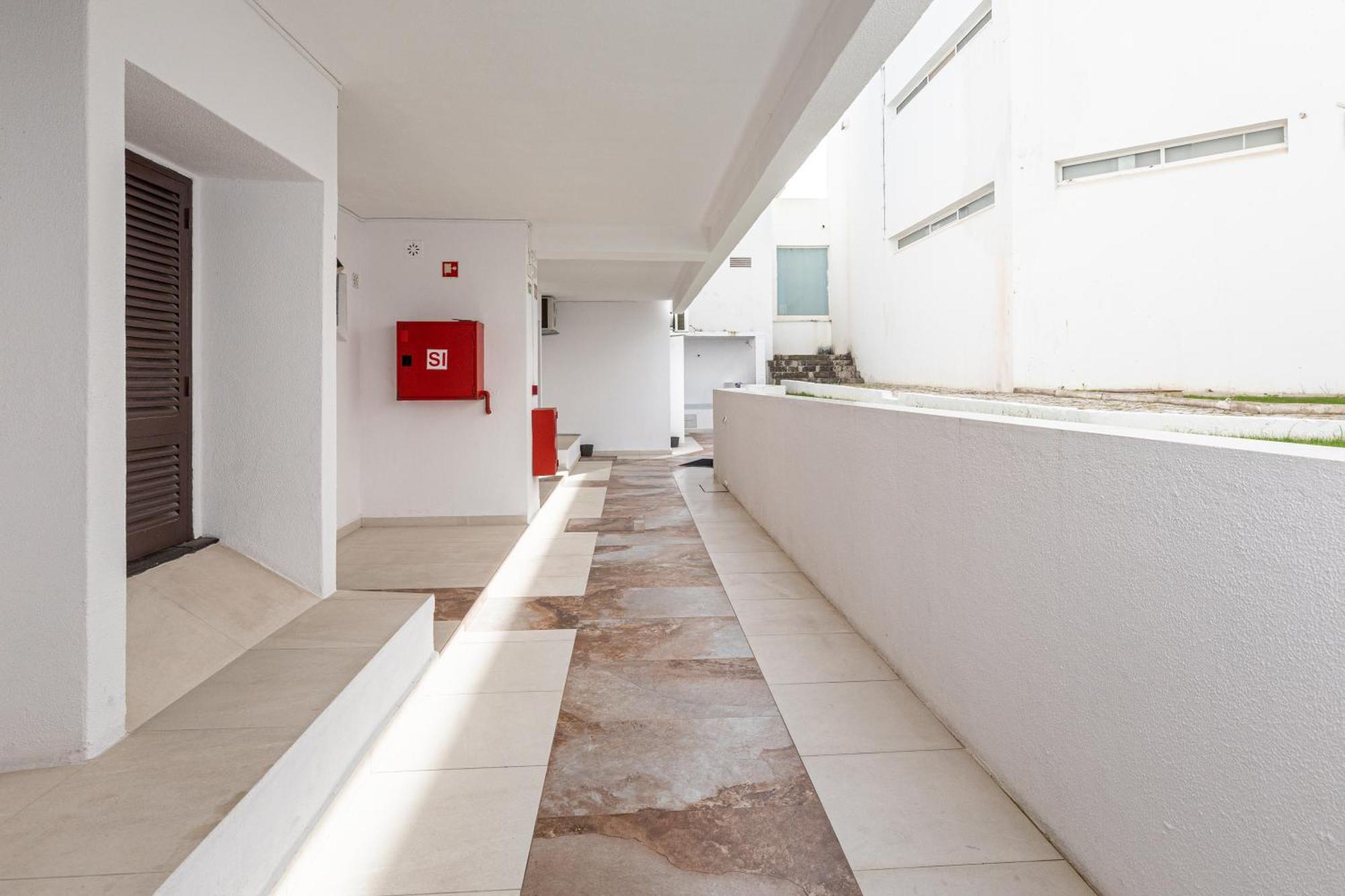Magna Oura Hotel Albufeira Exterior photo