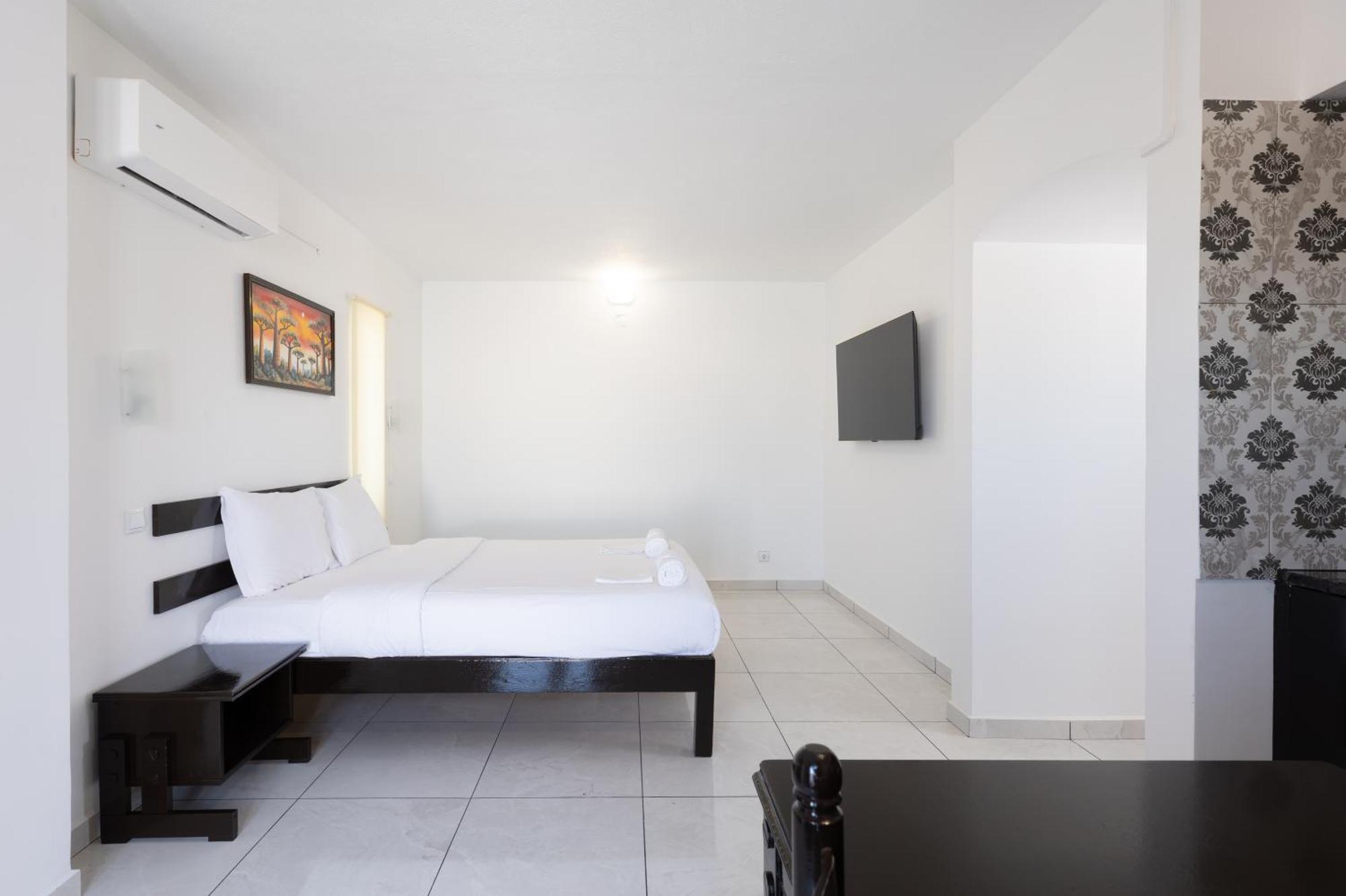 Magna Oura Hotel Albufeira Exterior photo